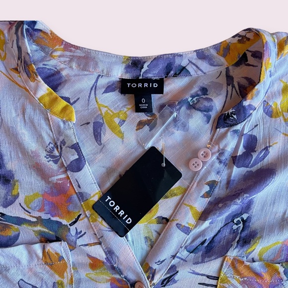 Torrid NWT Lilac Cap Sleeve Floral Blouse Size Women 0 (Large) - Picture 2 of 5